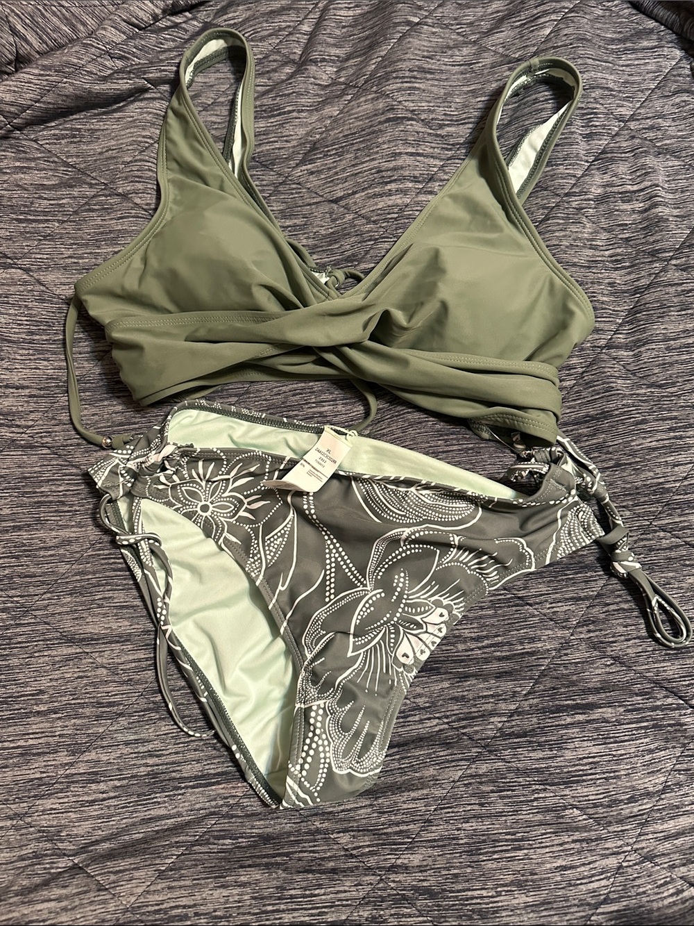 Cupshe Olive Green Twist-Front Bikini with Floral Print Tie-Side Bottoms